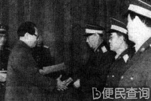 中央军委举行晋升上将军官军衔仪式