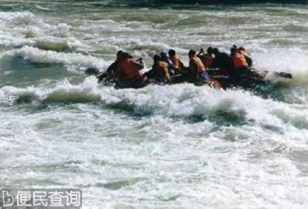 人类首次徒步穿越雅鲁藏布大峡谷