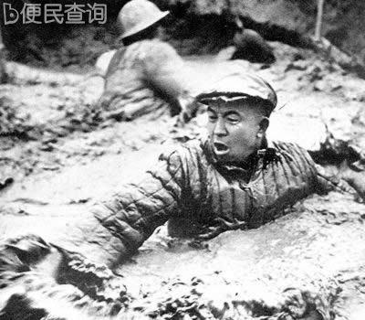《人民日报》发表社论《工业学大庆》