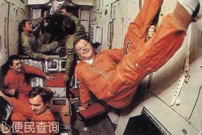 苏联宇宙飞船与空间站对接成功